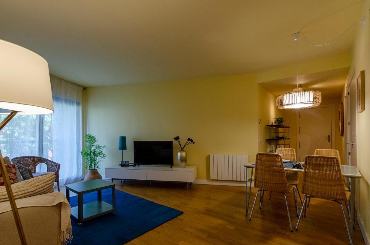 Devesa Park Apartment With Private Parking Жирона Экстерьер фото